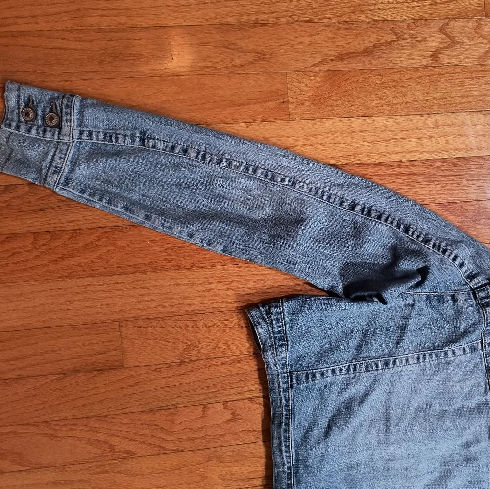 Wet Seal Cropped Denim Blue Jean Jacket, Women's Size Medium - Picture 15 of 16